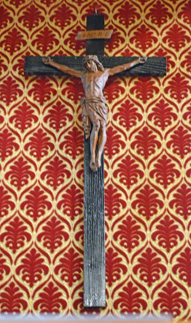 PulpitCrucifix