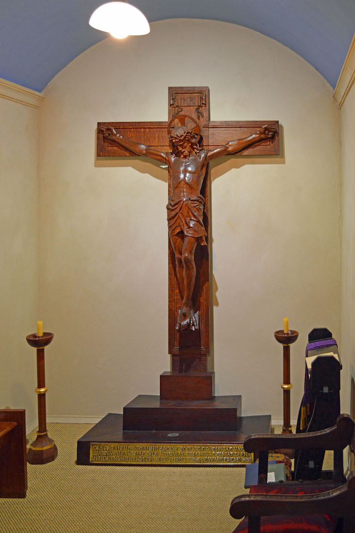 OratoryChapelCrucifix