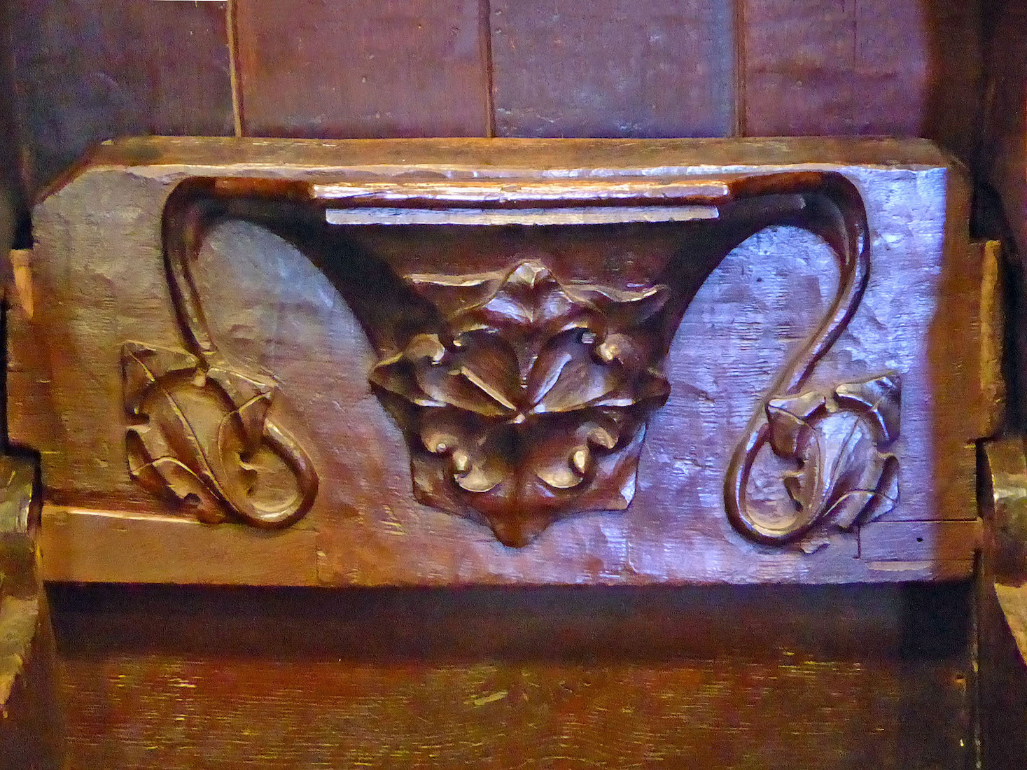 M15FlowerMisericord