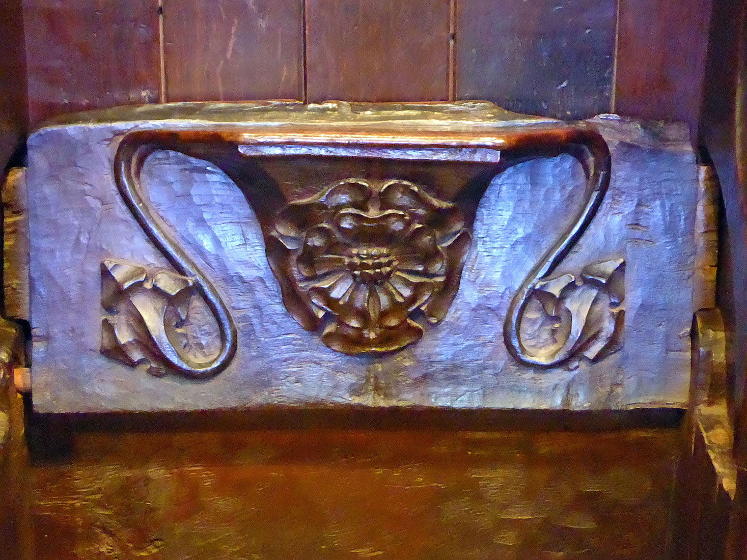 M17FlowerMisericord