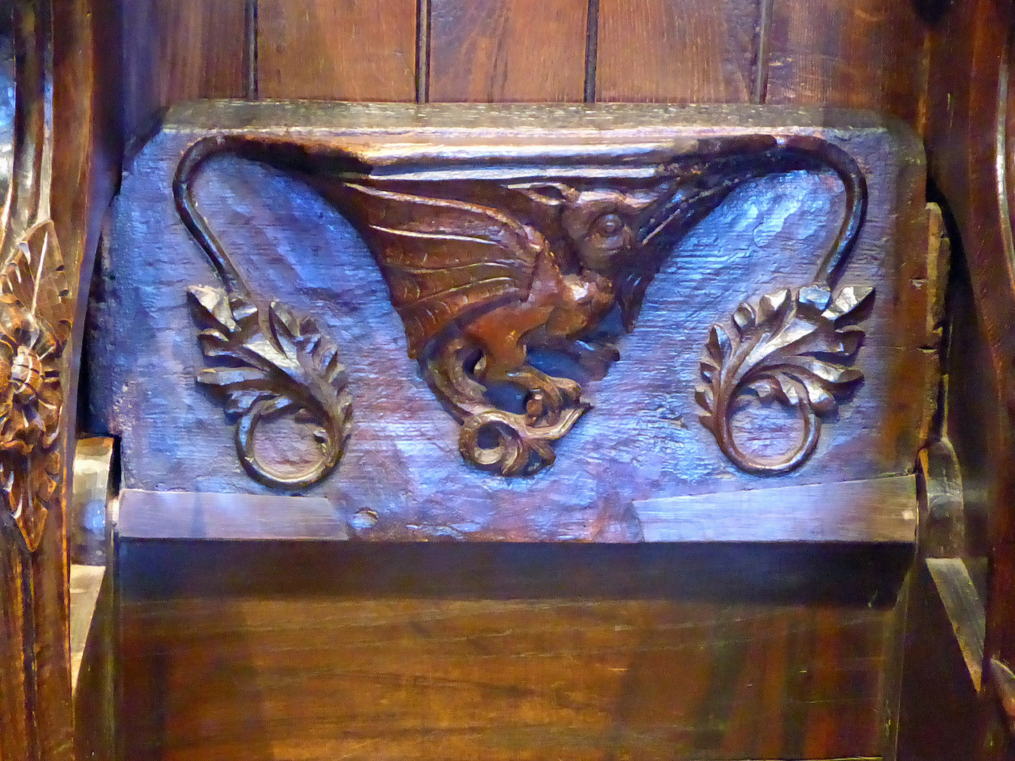 M20WyvernMisericord