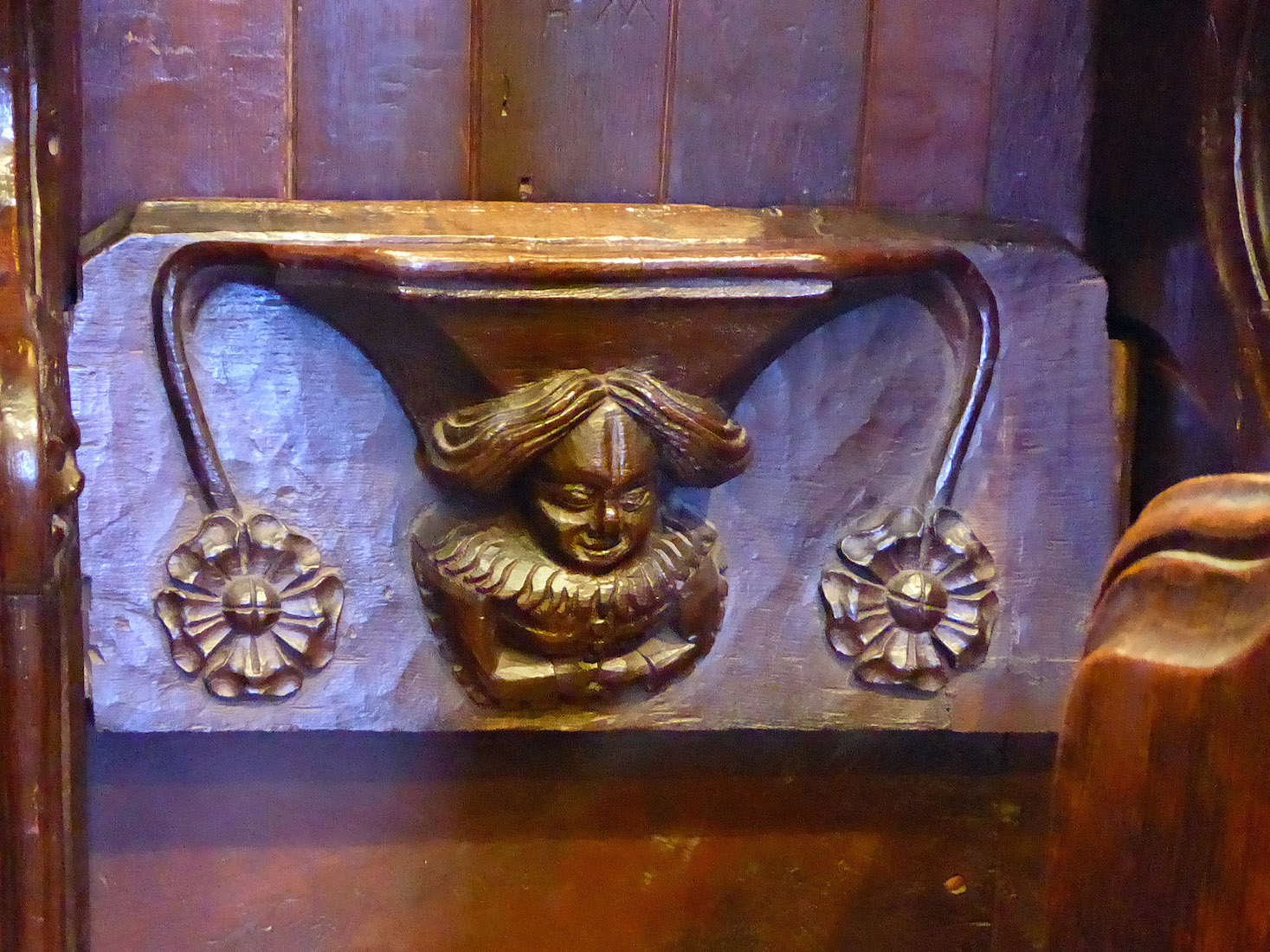 M9BustMisericord