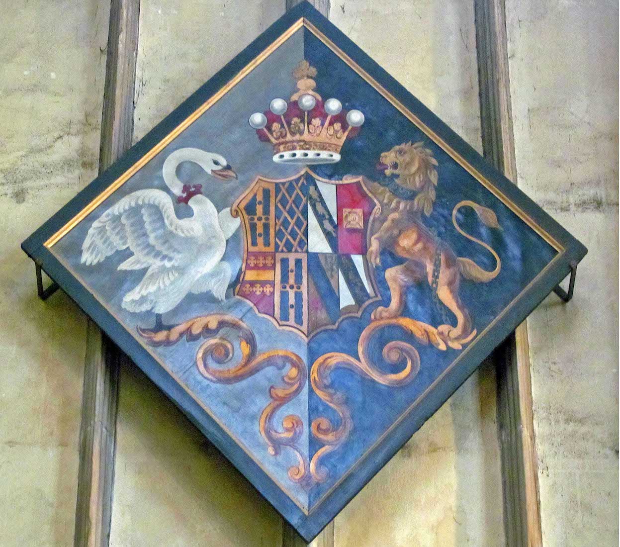 Hatchment5WH