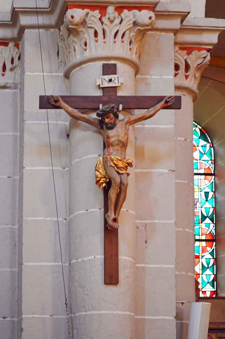 NaveSCrucifix